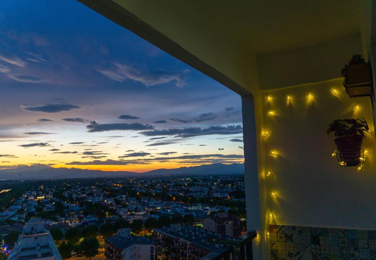 Les Couchers De Soleil A Empuriabrava Dış mekan fotoğraf